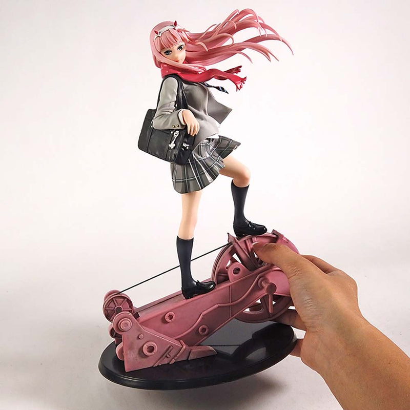 DARLING In The FRANXX 02 Zero Two School Uniform Ver Action Figure 28.5cm